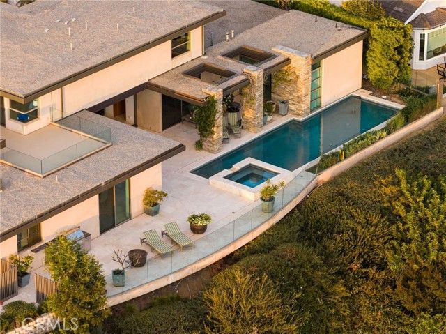 9 Jade, Corona Del Mar (newport Beach), CA 92625