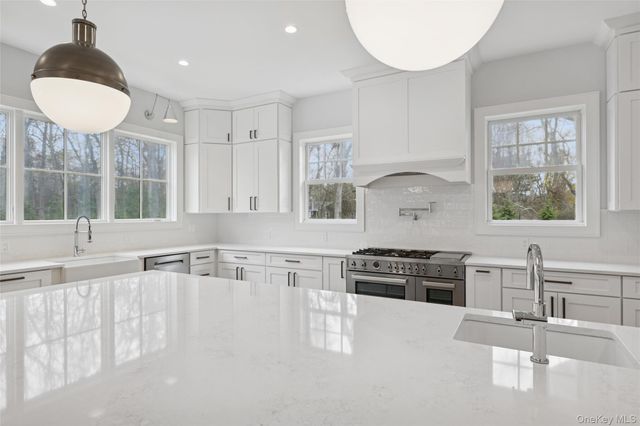 150 Deer Run, Southold, NY 11971