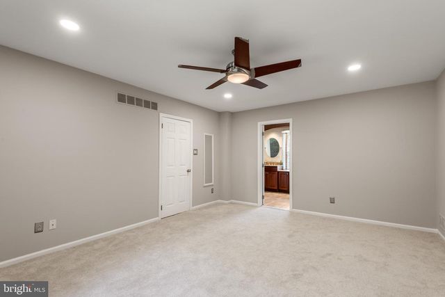 691 TWIN BRIDGE DR, Wayne, PA 19087