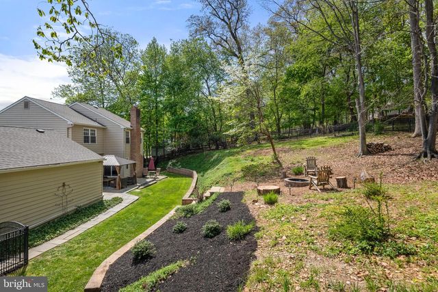 691 TWIN BRIDGE DR, Wayne, PA 19087