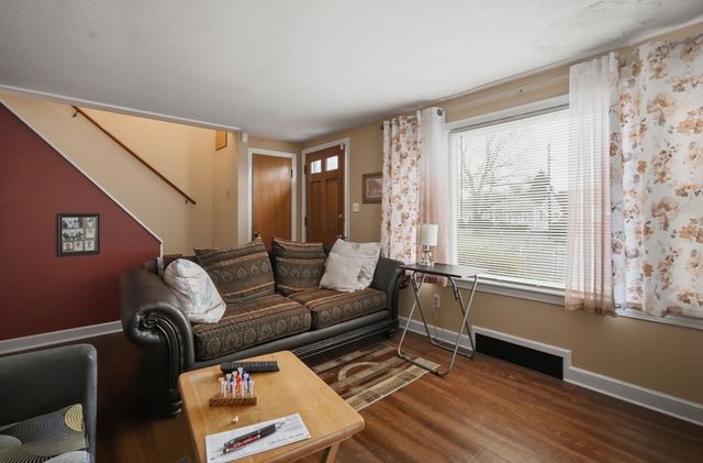 52 Haumont Ter, Springfield, MA 01104