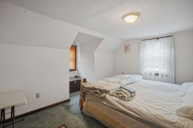 52 Haumont Ter, Springfield, MA 01104