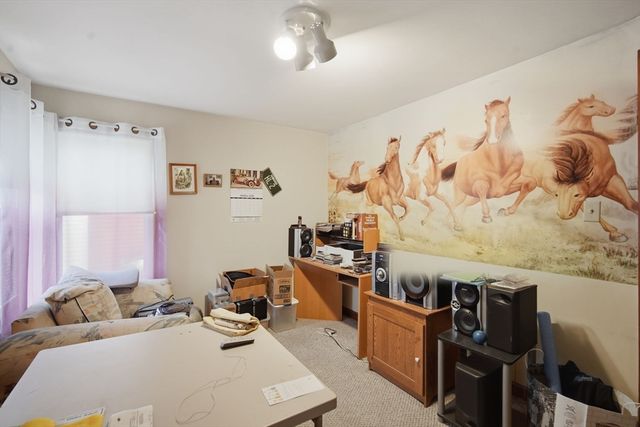 52 Haumont Ter, Springfield, MA 01104