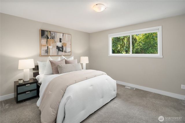 14821 127th Avenue NE, Woodinville, WA 98072