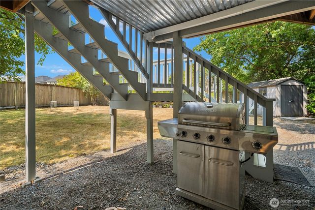 14821 127th Avenue NE, Woodinville, WA 98072