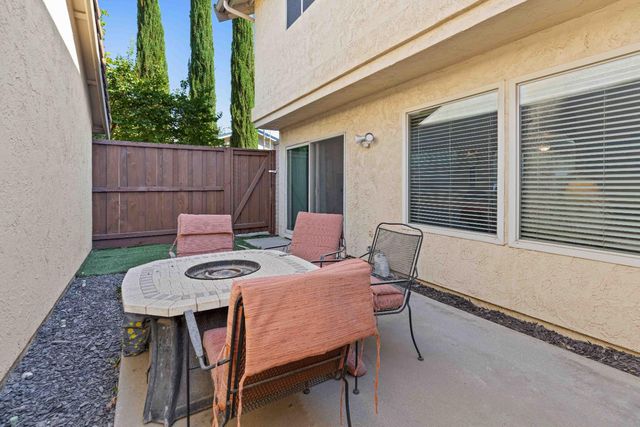 3625 Fawndale Dr, Modesto, CA 95356