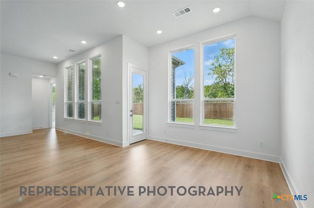 212 Post Oak, Castroville, TX 78009