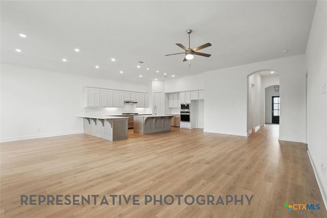 212 Post Oak, Castroville, TX 78009