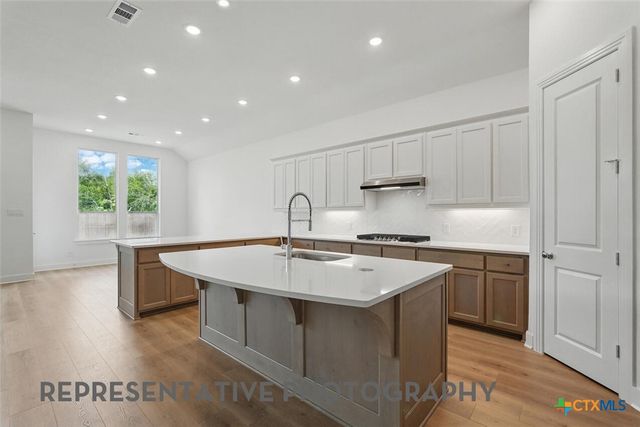 212 Post Oak, Castroville, TX 78009