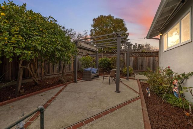 208 Germaine Avenue, Santa Cruz, CA 95065