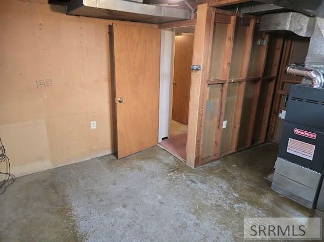 1530 June Avenue, Idaho Falls, ID 83404