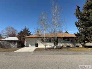 1530 June Avenue, Idaho Falls, ID 83404