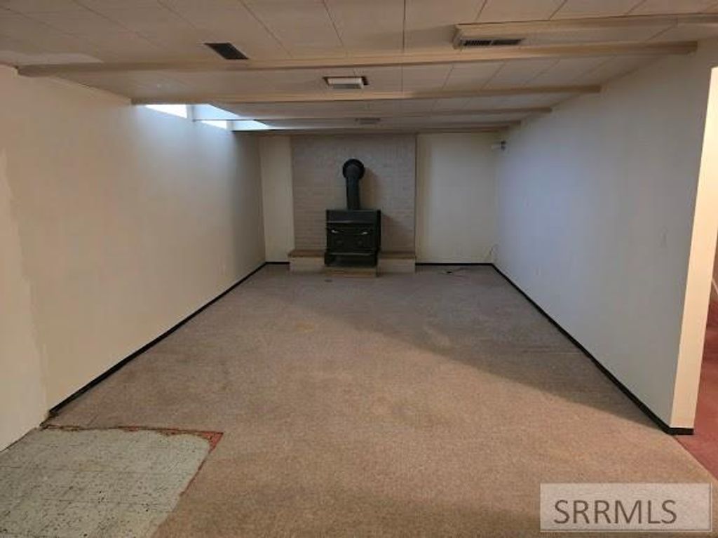 Image 12 of property listing at 1530 June Avenue, Idaho Falls, ID 83404