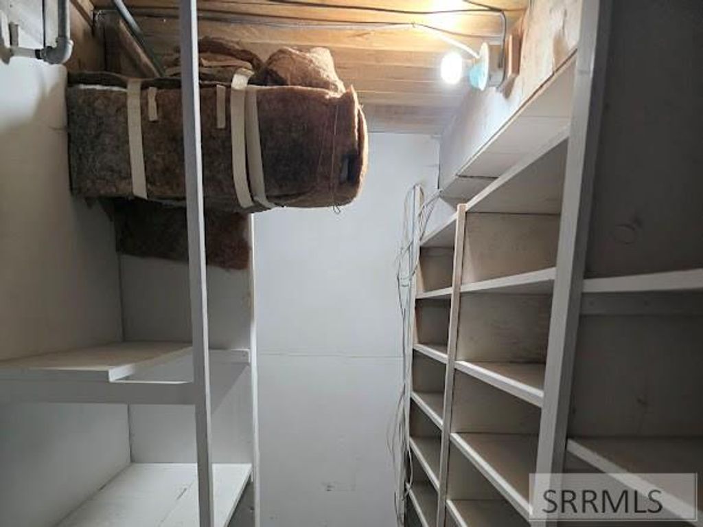 Image 16 of property listing at 1530 June Avenue, Idaho Falls, ID 83404