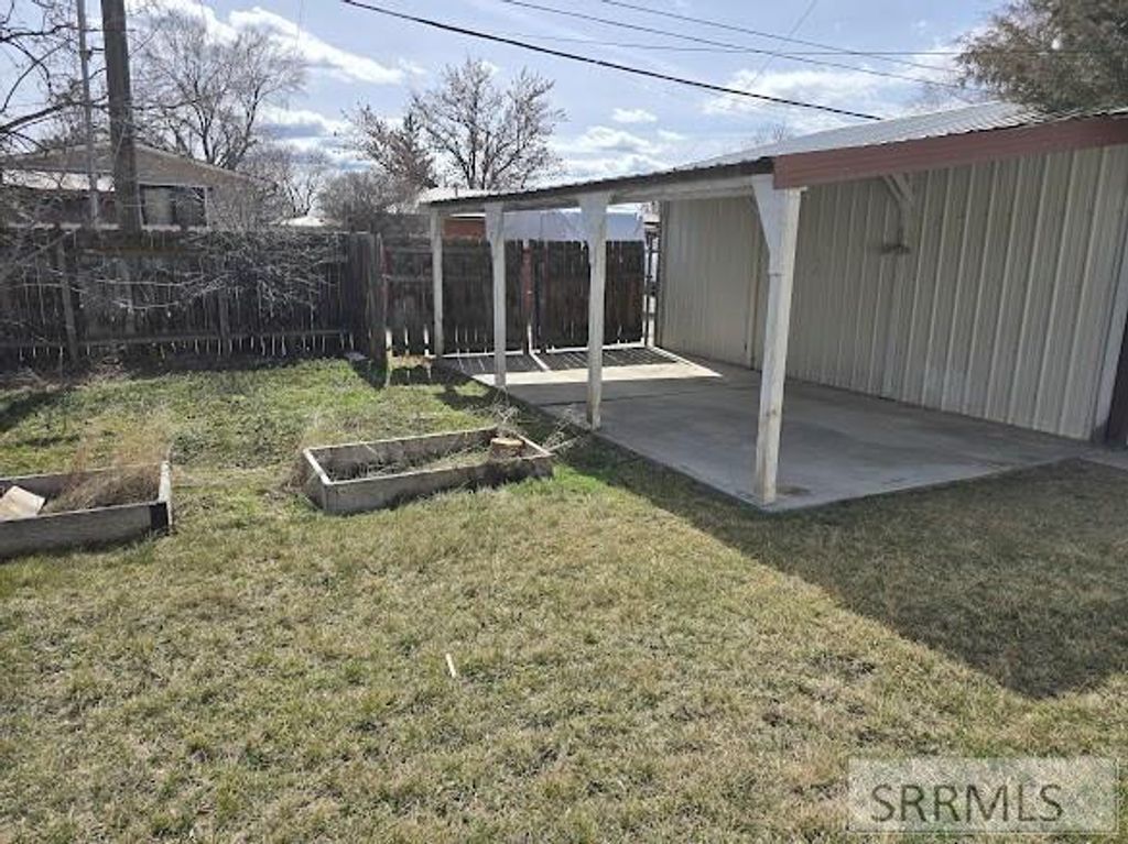 Image 27 of property listing at 1530 June Avenue, Idaho Falls, ID 83404