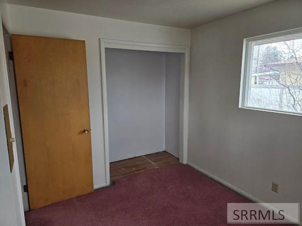 Image 8 of property listing at 1530 June Avenue, Idaho Falls, ID 83404