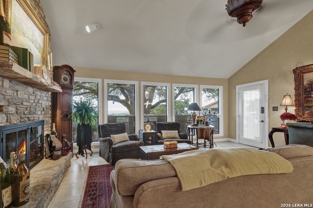 605 High Oaks, Canyon Lake, TX 78133