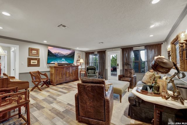 605 High Oaks, Canyon Lake, TX 78133