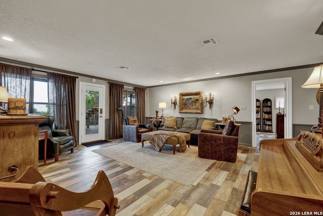 605 High Oaks, Canyon Lake, TX 78133