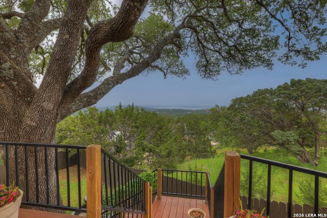 605 High Oaks, Canyon Lake, TX 78133
