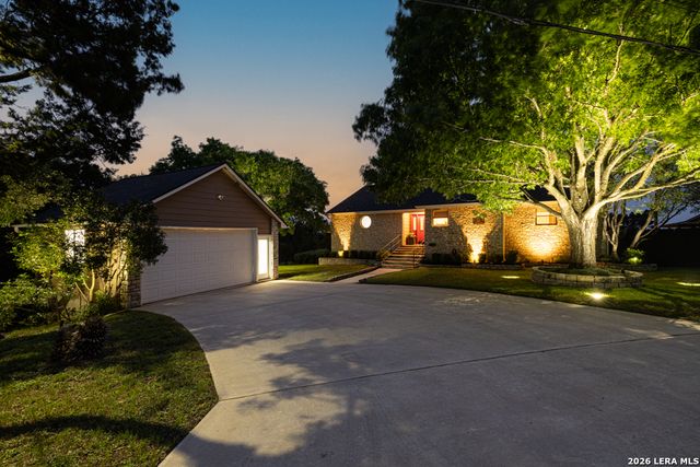 605 High Oaks, Canyon Lake, TX 78133