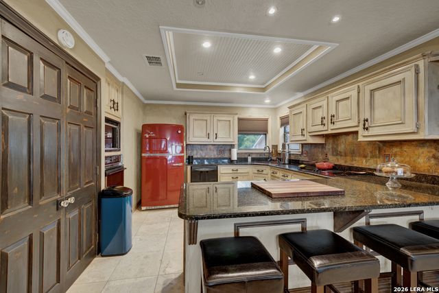 605 High Oaks, Canyon Lake, TX 78133