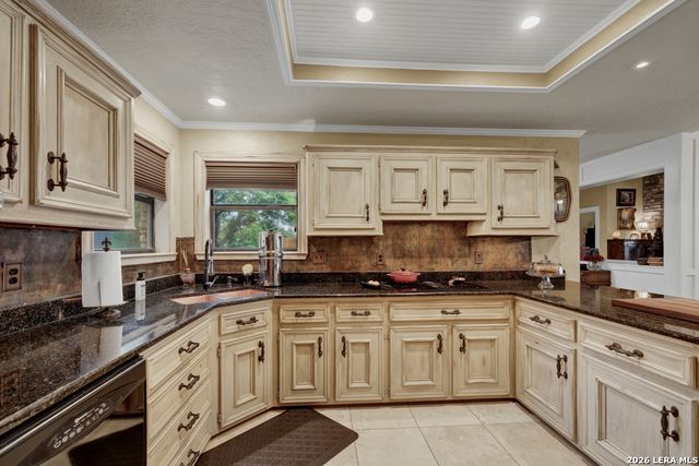 605 High Oaks, Canyon Lake, TX 78133