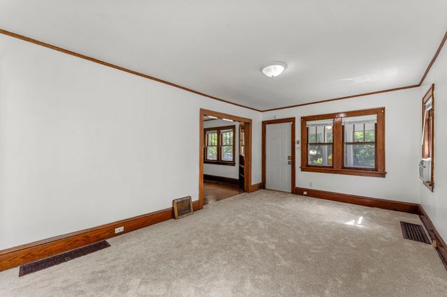 3431 Irving Avenue N, Minneapolis, MN 55412