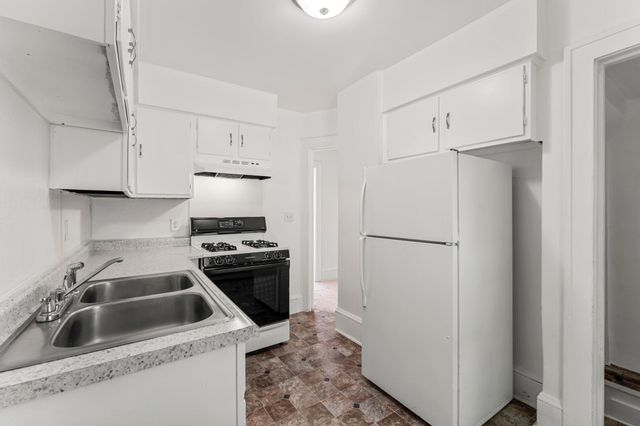 3431 Irving Avenue N, Minneapolis, MN 55412