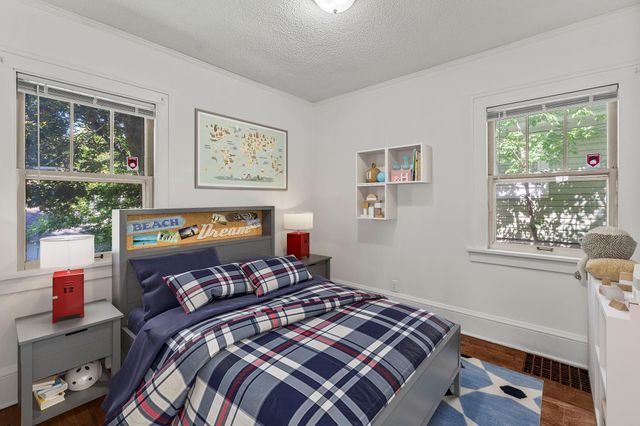 3431 Irving Avenue N, Minneapolis, MN 55412