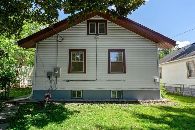 3431 Irving Avenue N, Minneapolis, MN 55412