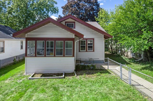 3431 Irving Avenue N, Minneapolis, MN 55412