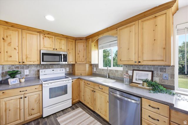 2141 W 7125 S, West Jordan, UT 84084
