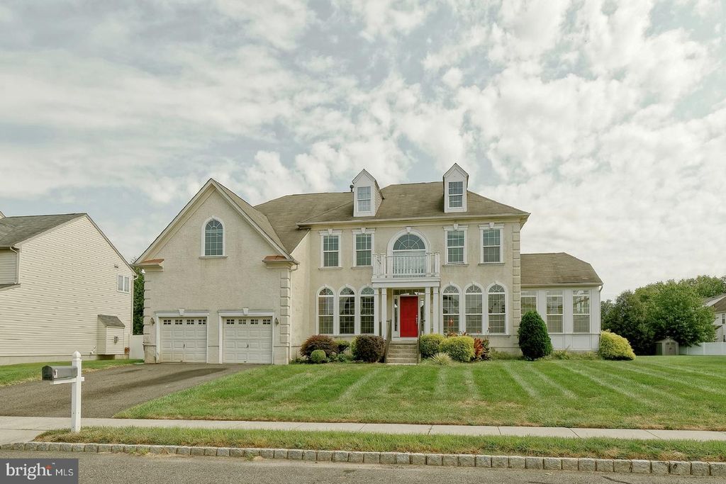 7 DUDLEY DR, BURLINGTON TOWNSHIP, NJ 08016 — photo 2