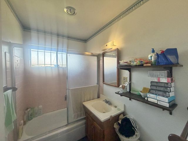 7781 Shrader Cir, Sacramento, CA 95832