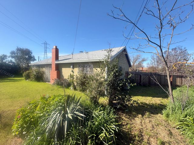 7781 Shrader Cir, Sacramento, CA 95832