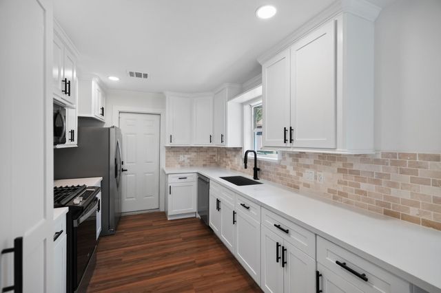 5302 Arbor Vitae Drive, Houston, TX 77092