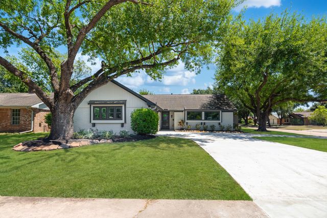 5302 Arbor Vitae Drive, Houston, TX 77092
