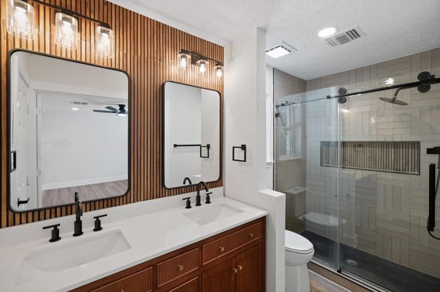 5302 Arbor Vitae Drive, Houston, TX 77092