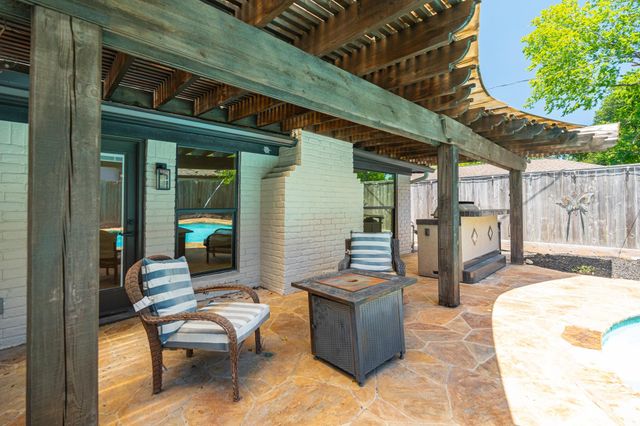 5302 Arbor Vitae Drive, Houston, TX 77092