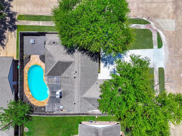5302 Arbor Vitae Drive, Houston, TX 77092