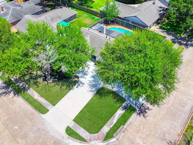 5302 Arbor Vitae Drive, Houston, TX 77092