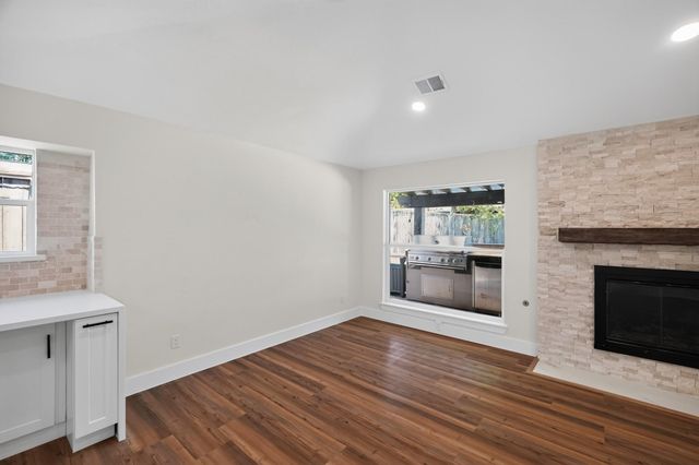 5302 Arbor Vitae Drive, Houston, TX 77092