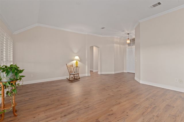 9705 Pinewood Drive, Denton, TX 76207