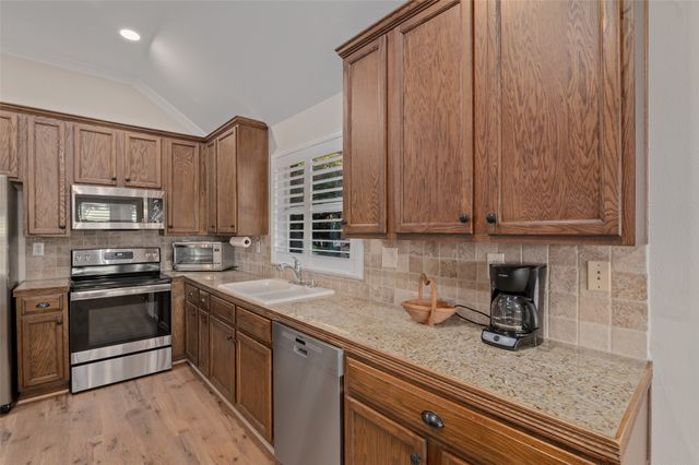 9705 Pinewood Drive, Denton, TX 76207