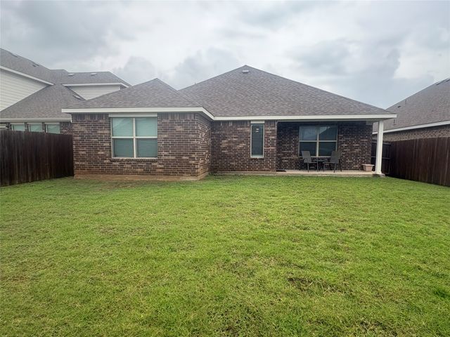 2605 Centurion Road, Glenn Heights, TX 75154