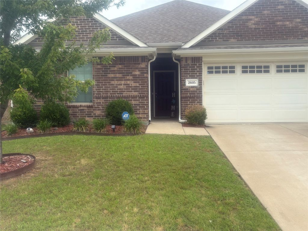 2605 Centurion Road, Glenn Heights, TX 75154