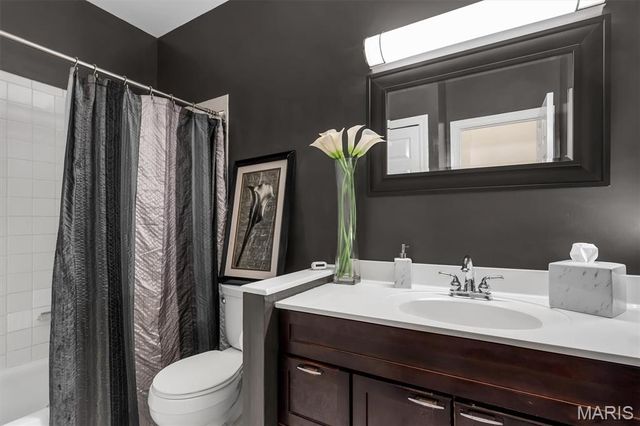 1911 Lynch Street, St Louis, MO 63118