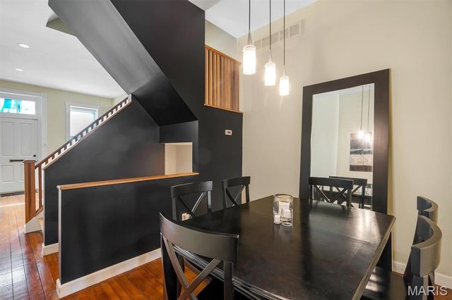 1911 Lynch Street, St Louis, MO 63118