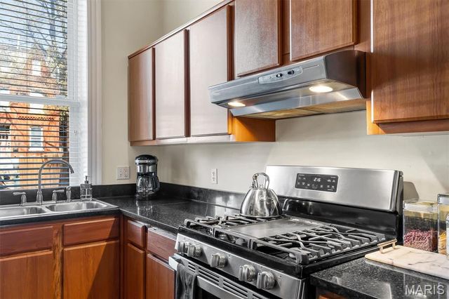 1911 Lynch Street, St Louis, MO 63118